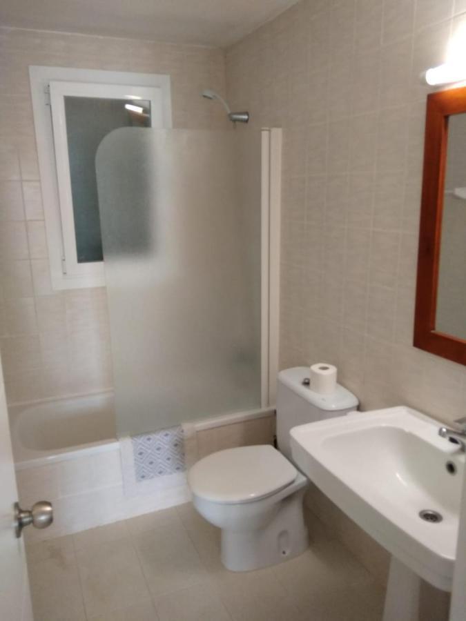 Apartamentos Playa Park Brisas Son Xoriguer Cala en Bosch Kültér fotó