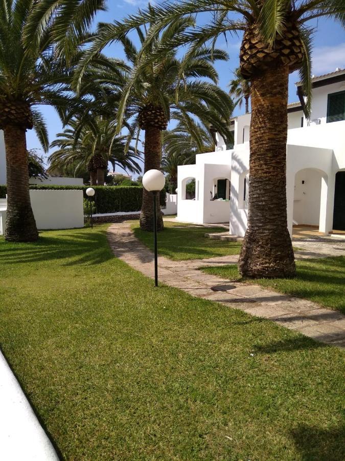 Apartamentos Playa Park Brisas Son Xoriguer Cala en Bosch Kültér fotó